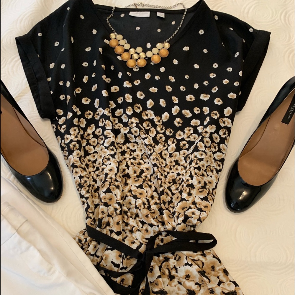 New York & Company Floral Top